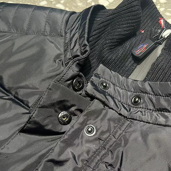 モンクレール ロゴ PADDED メリノウールダウンカーディガン 偽物 moa64020